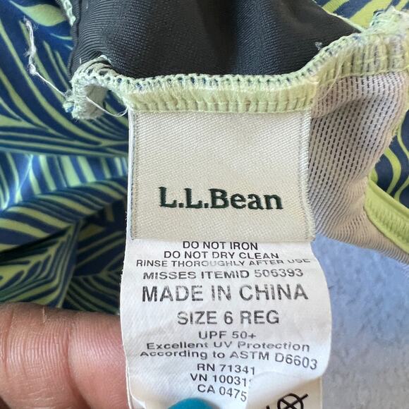 L.L.Bean Swimsuit Womens 6 Blue Green One Piece Leaf Print Built in Bra UPF 50+ - Picture 7 of 11
